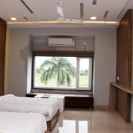 Hotel Savitri Signature Narsinghpur Εξωτερικό φωτογραφία